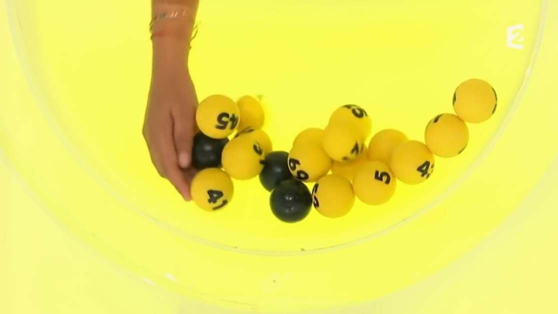 Chaque couleur n'a pas la même chance d'être choisie. Motus 25 ans